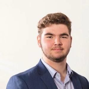 Meet your Posher, Etienne